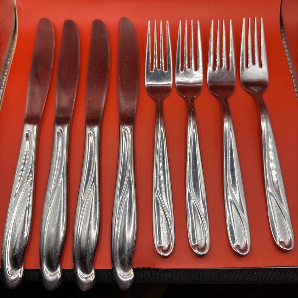 (8)Reed & Barton EDGARTOWN Dinner Fork Knife Stainless Flatware Replacement Glos